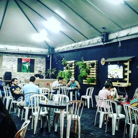 Dormitorio Canarinho Goiânia Eksteriør bilde