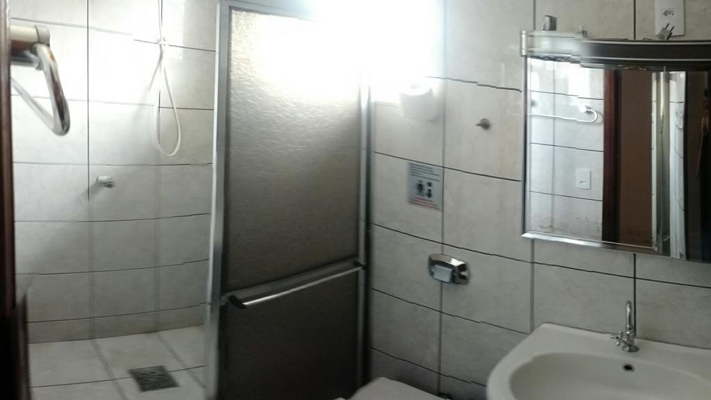 Dormitorio Canarinho Goiânia Eksteriør bilde