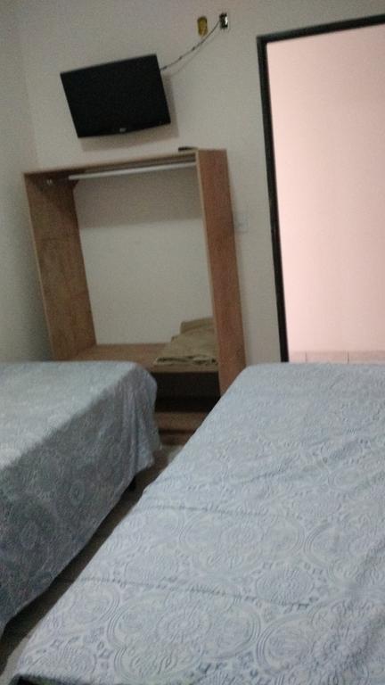 Dormitorio Canarinho Goiânia Eksteriør bilde