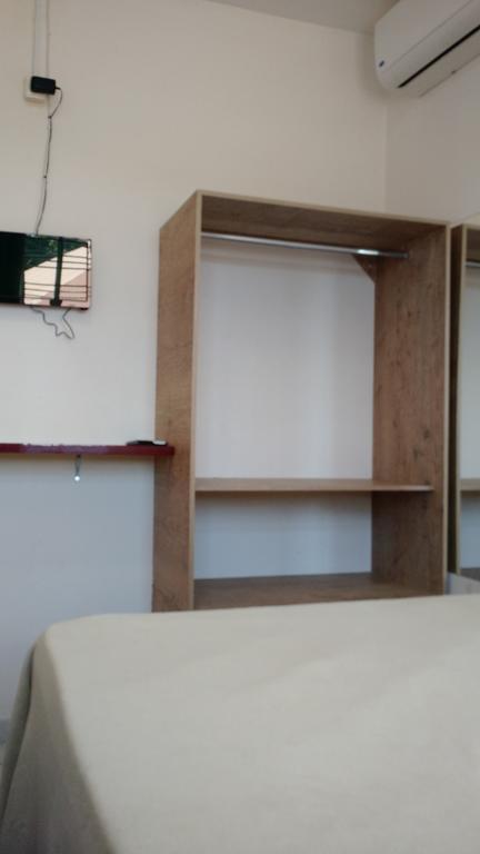Dormitorio Canarinho Goiânia Eksteriør bilde