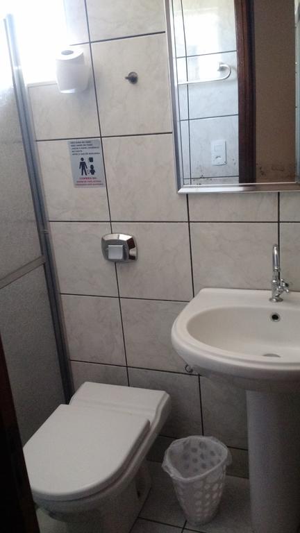 Dormitorio Canarinho Goiânia Eksteriør bilde